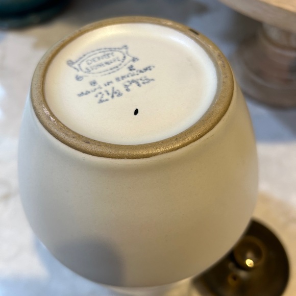 VINTAGE & RARE 2 1/2 PINT DENBY STONEWARE TEAPOT- SHAMROCK - Picture 6 of 8